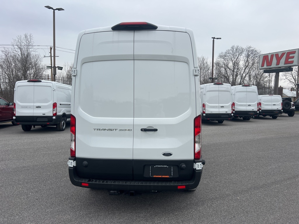 Vehicle image 4 of 20