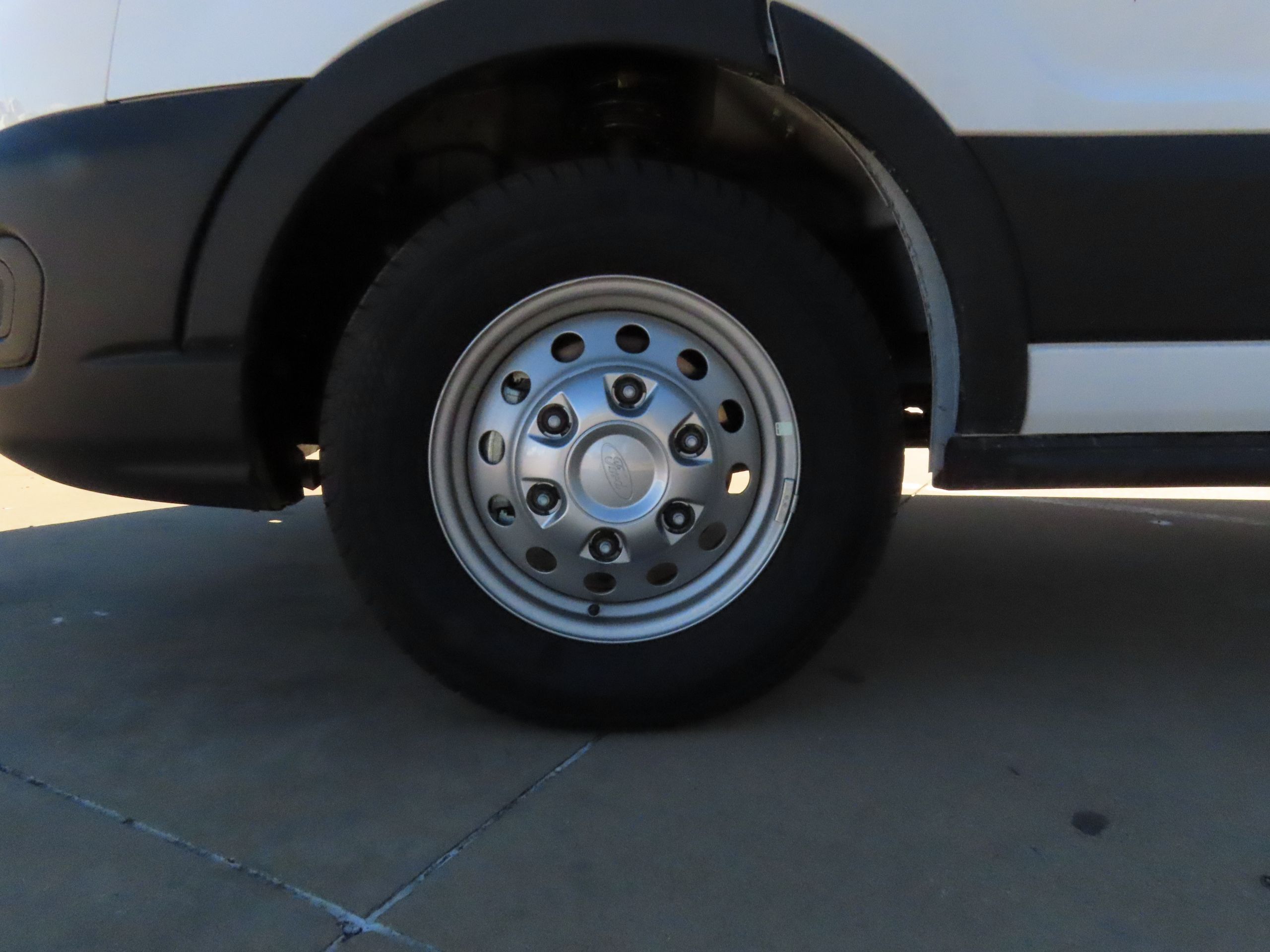 Vehicle image 9 of 43