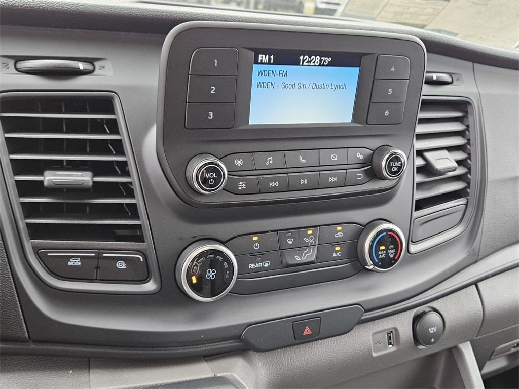 Vehicle image 16 of 29