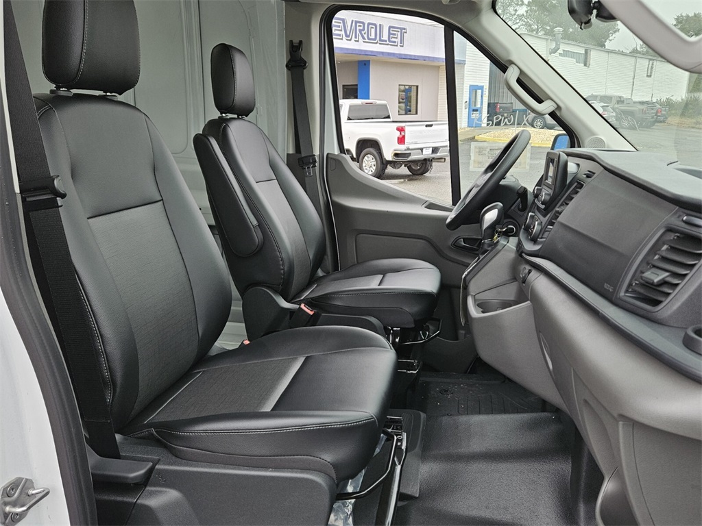 Vehicle image 10 of 29
