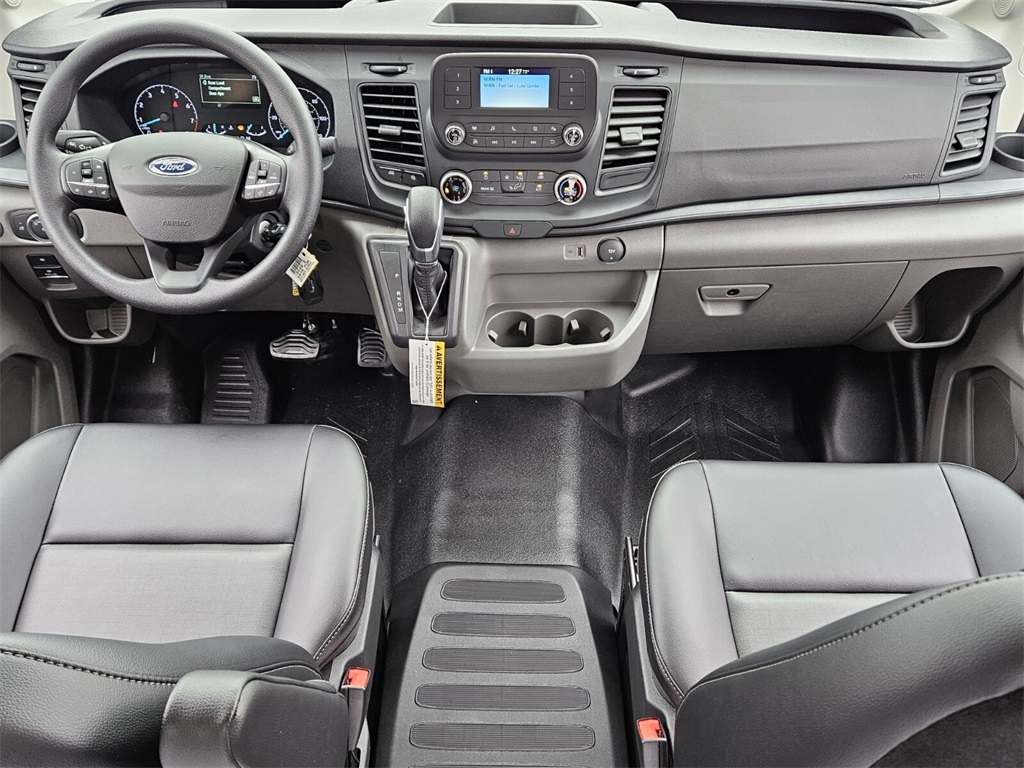 Vehicle image 13 of 29
