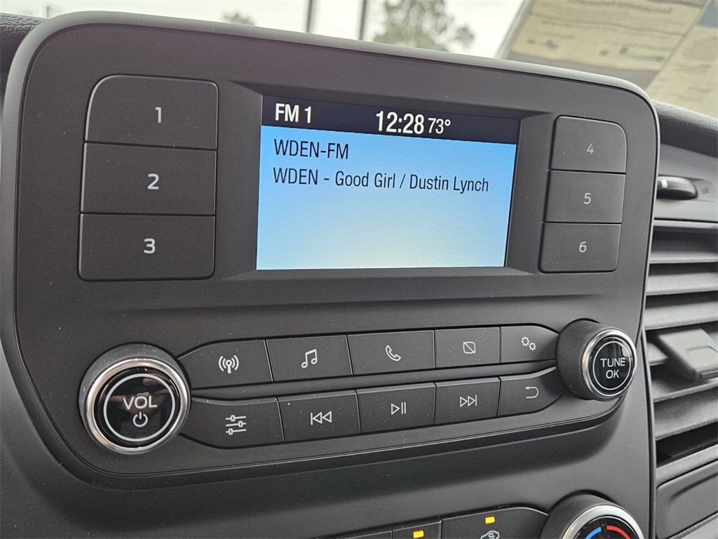 Vehicle image 15 of 29