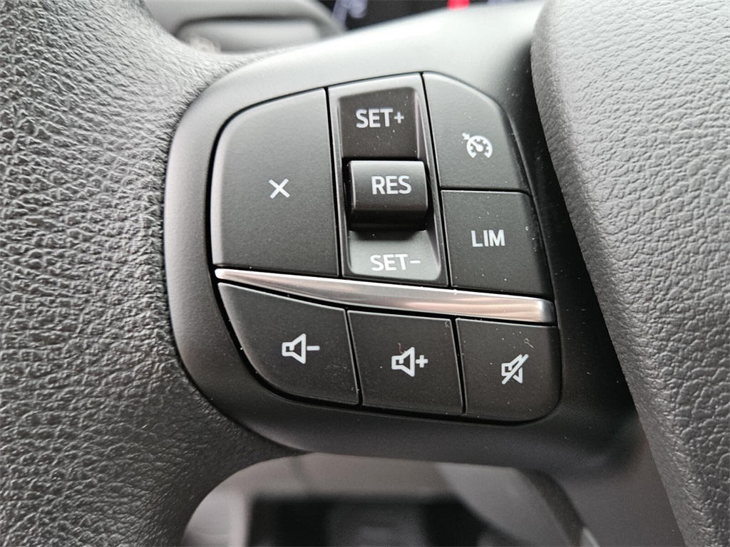 Vehicle image 22 of 29