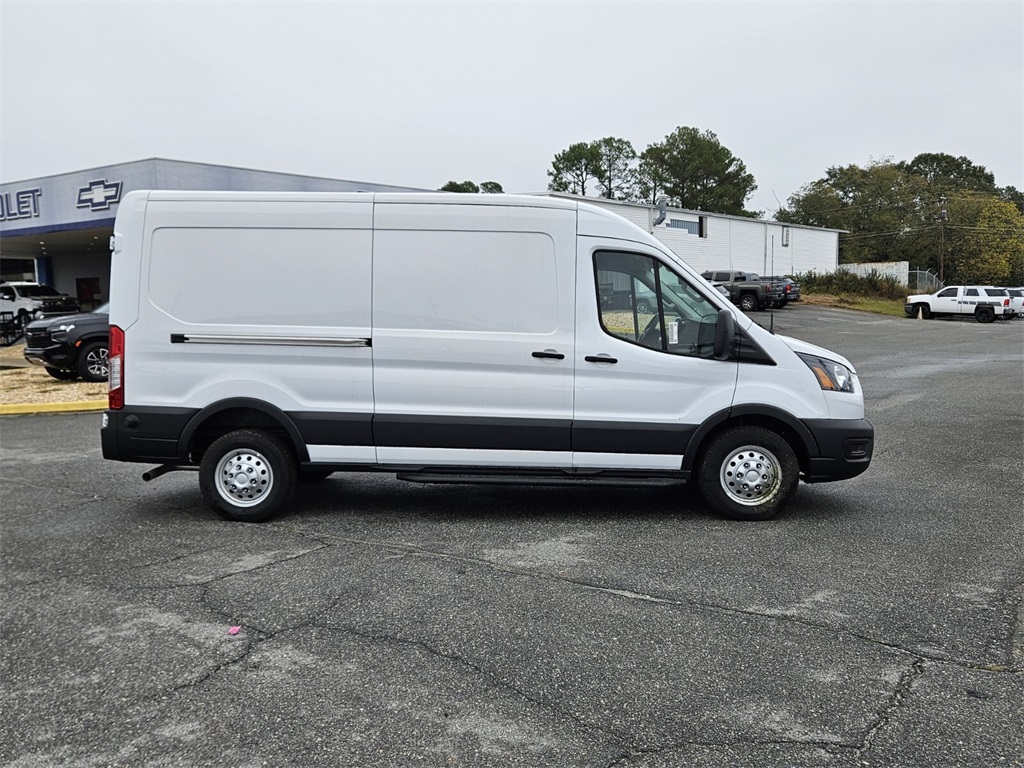 Vehicle image 4 of 29