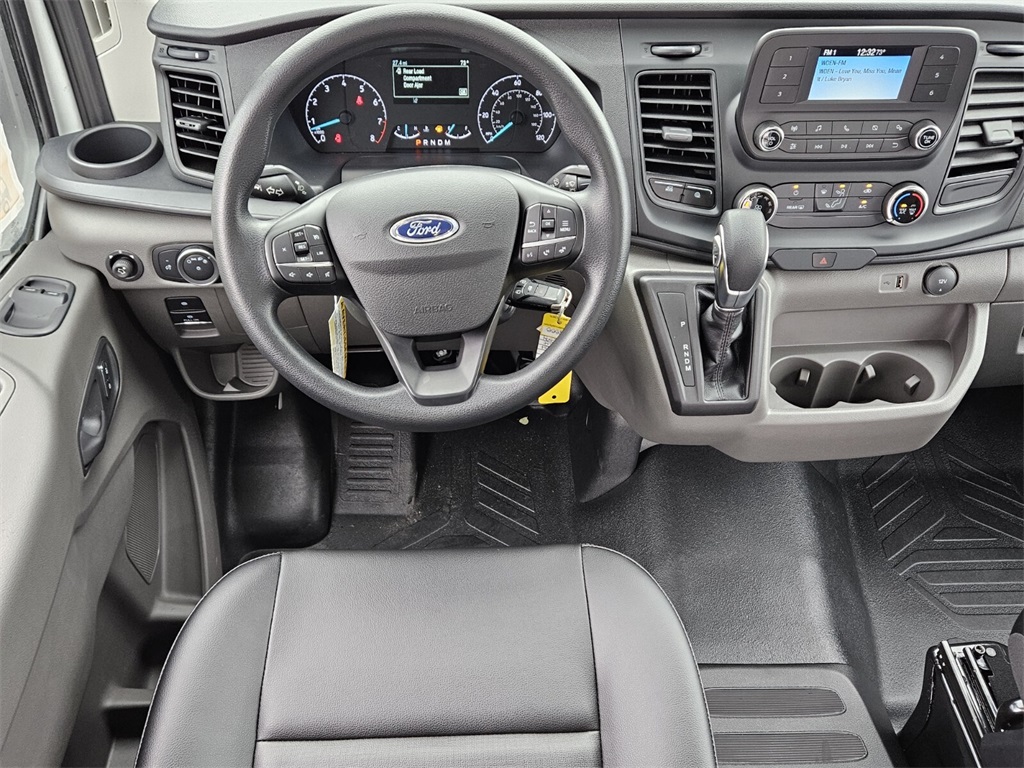 Vehicle image 14 of 29
