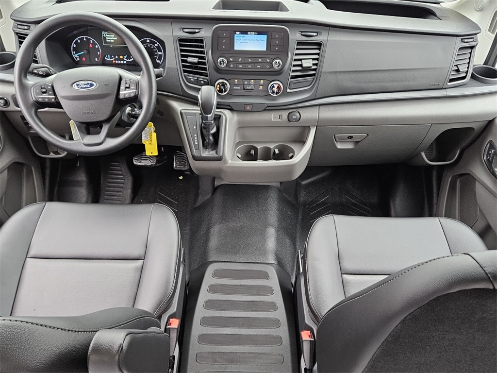 Vehicle image 13 of 29