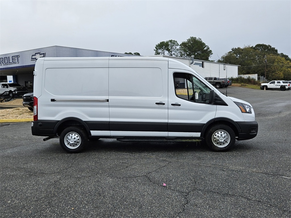 Vehicle image 4 of 30