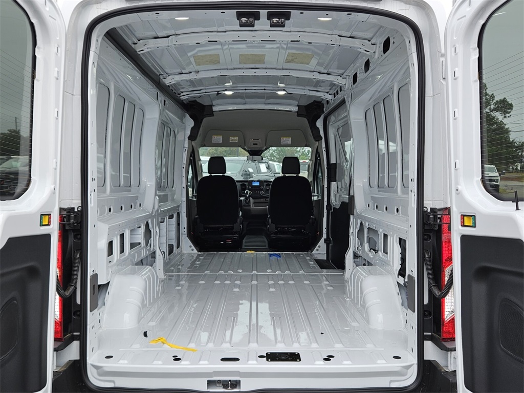 Vehicle image 9 of 30
