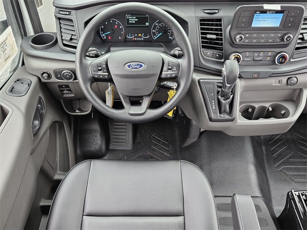 Vehicle image 13 of 30