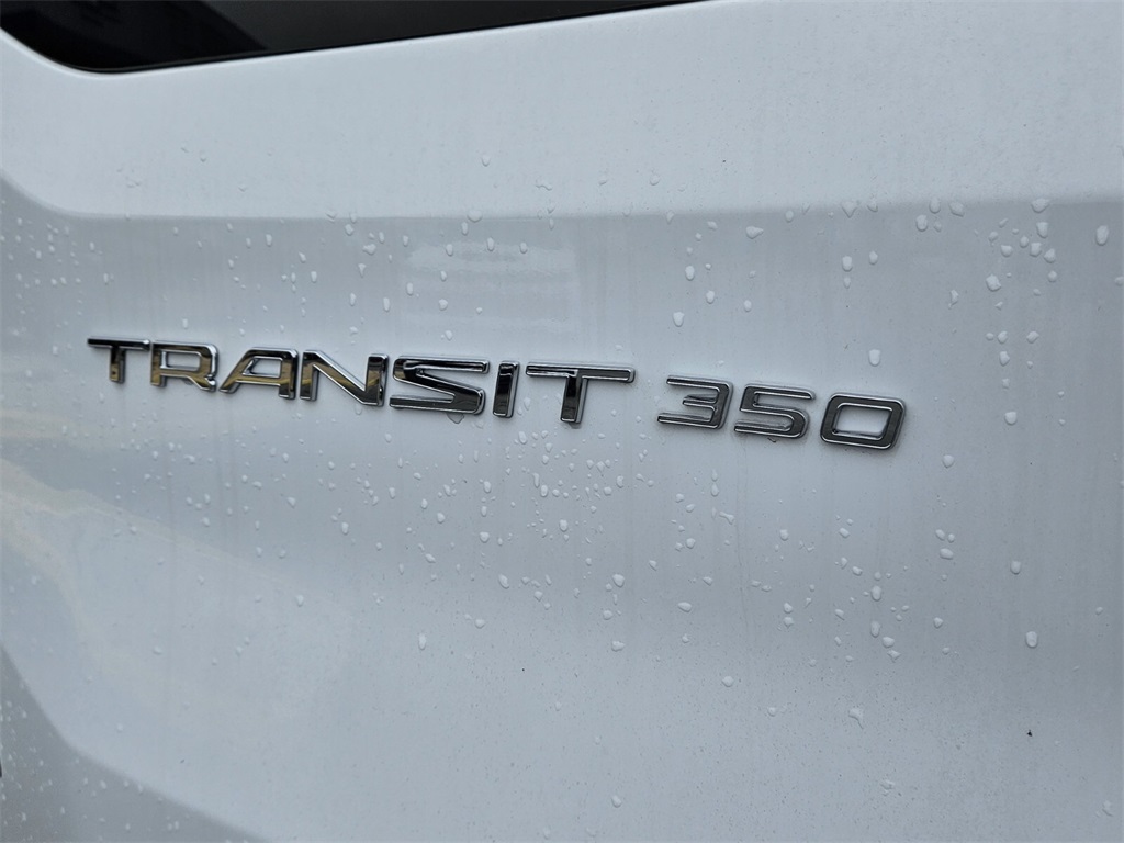 Vehicle image 29 of 30