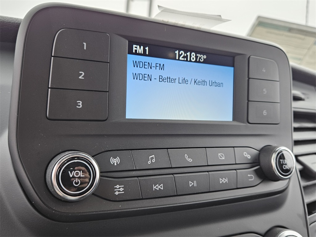 Vehicle image 17 of 30