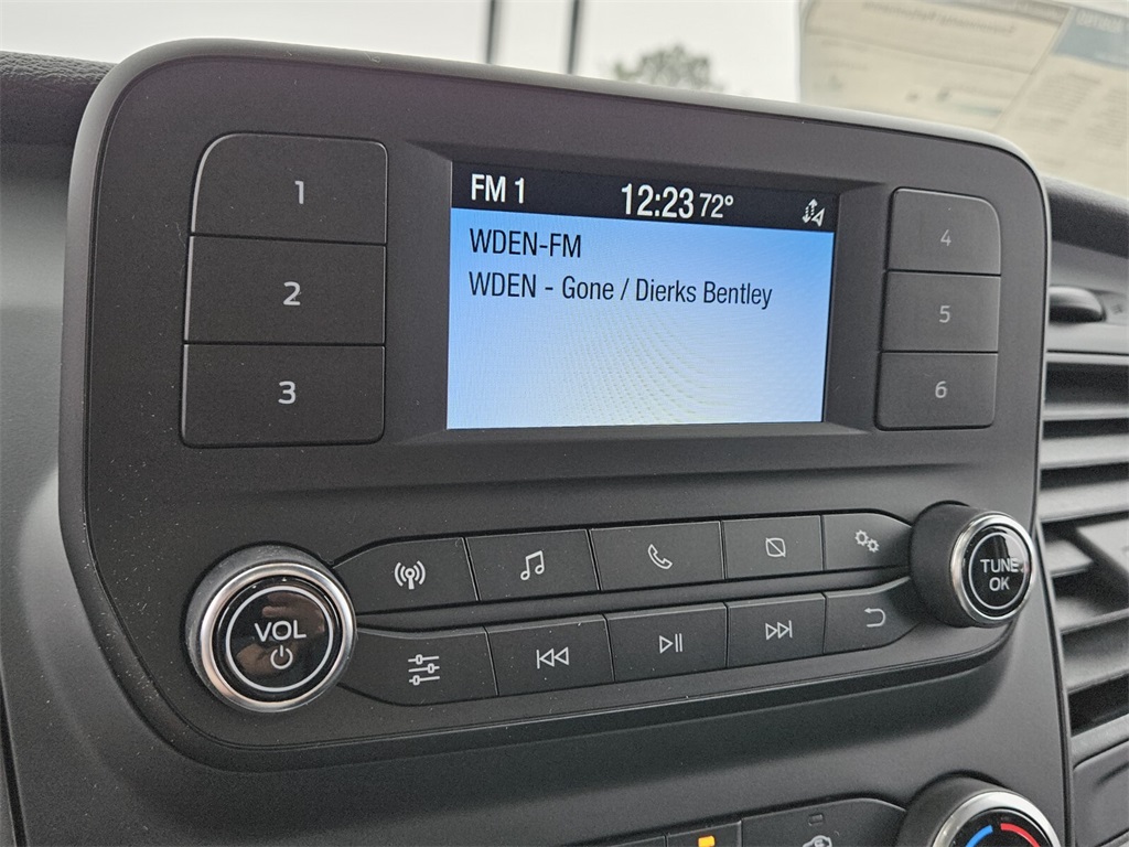 Vehicle image 16 of 29