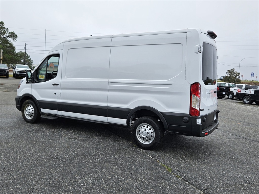 Vehicle image 6 of 29