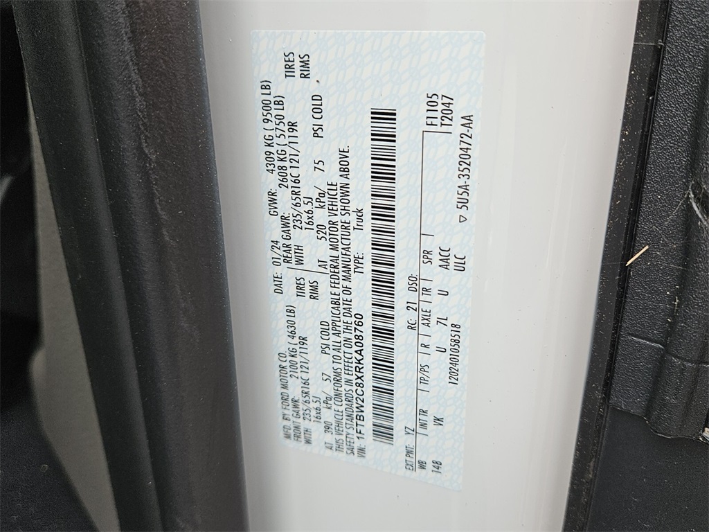 Vehicle image 21 of 29