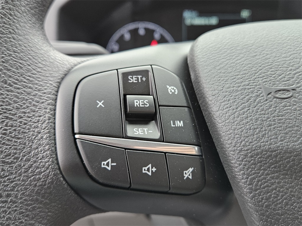 Vehicle image 22 of 29