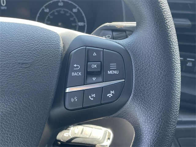 Vehicle image 24 of 31