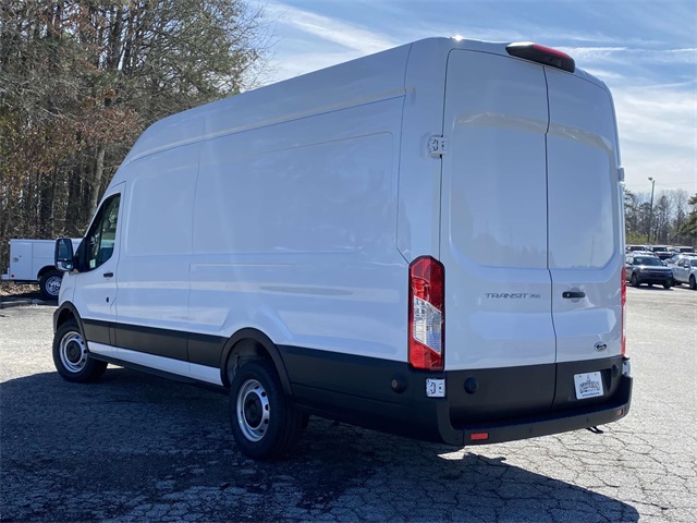 Vehicle image 6 of 31