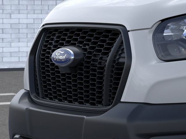 Vehicle image 17 of 22