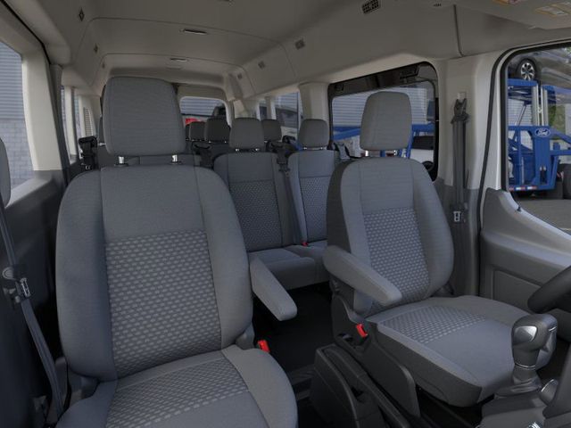 Vehicle image 10 of 22