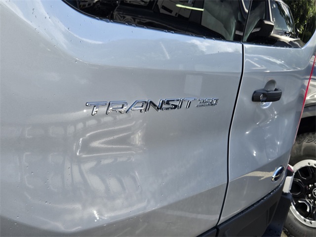 Vehicle image 12 of 12