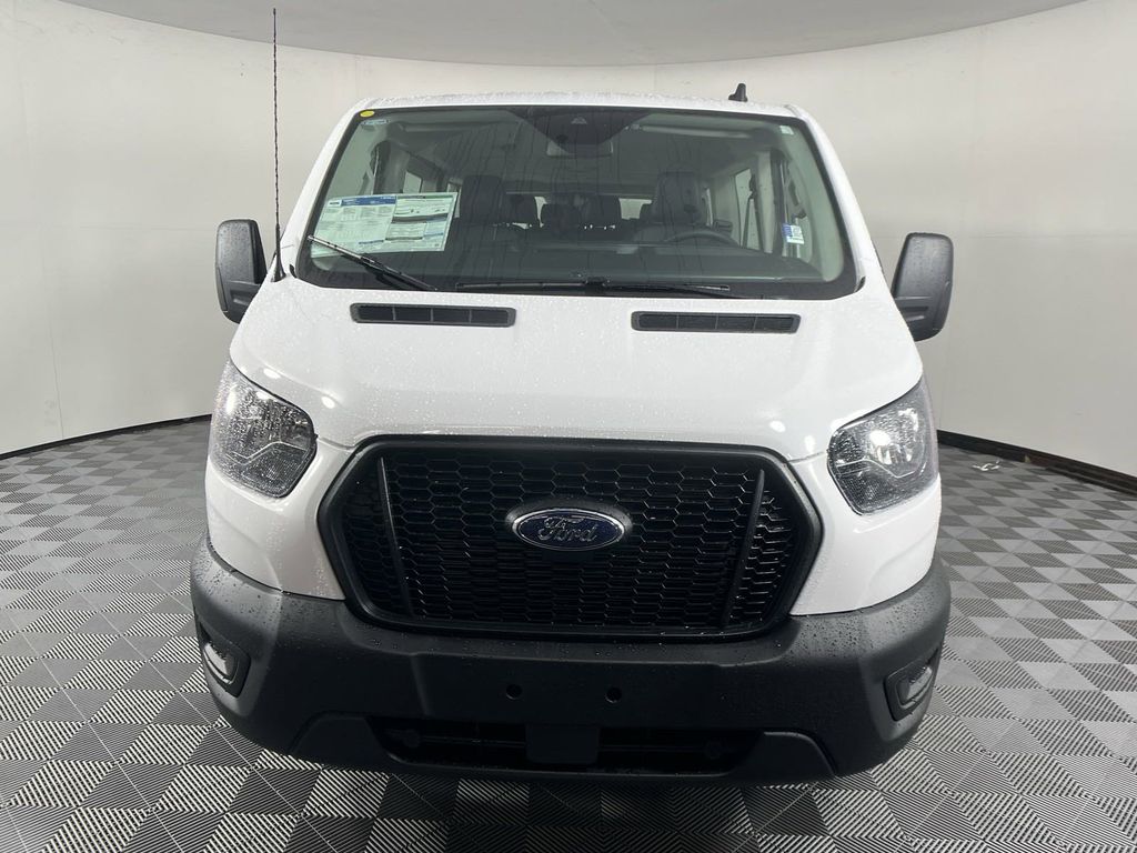 Vehicle image 2 of 27