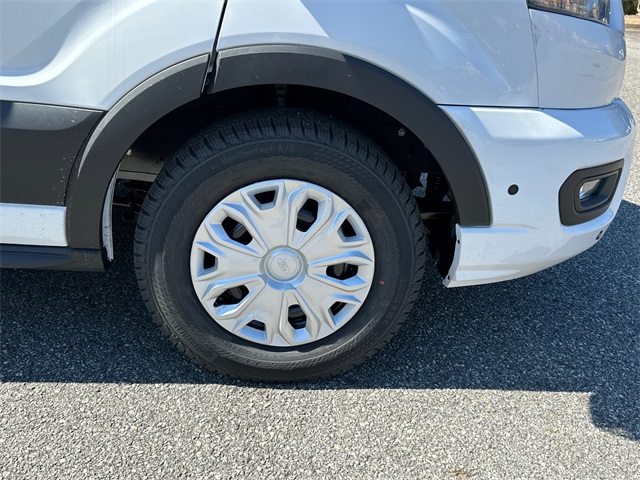 Vehicle image 12 of 29