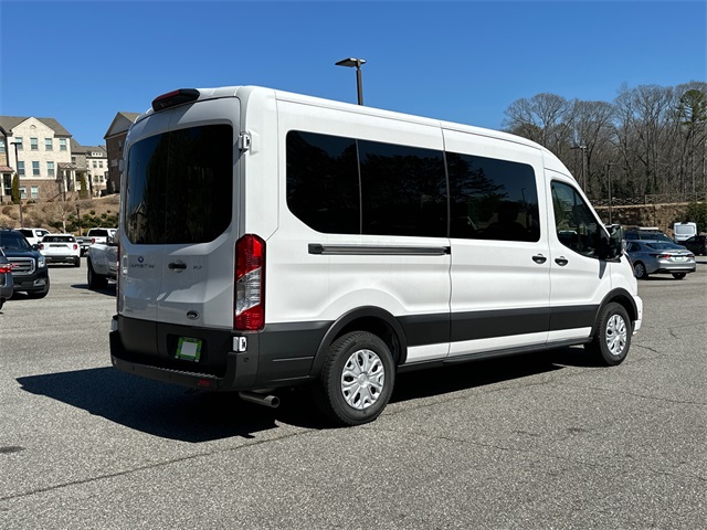 Vehicle image 5 of 29