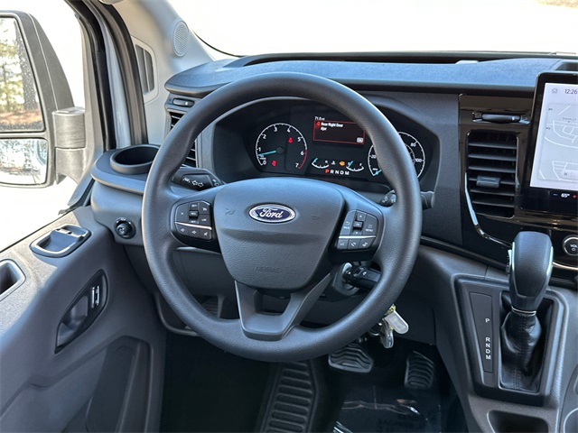 Vehicle image 21 of 29
