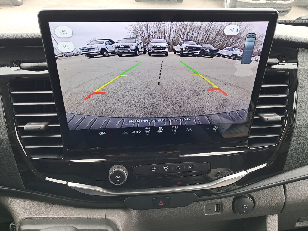 2024 Ford Transit XLT Image 17 of 24
