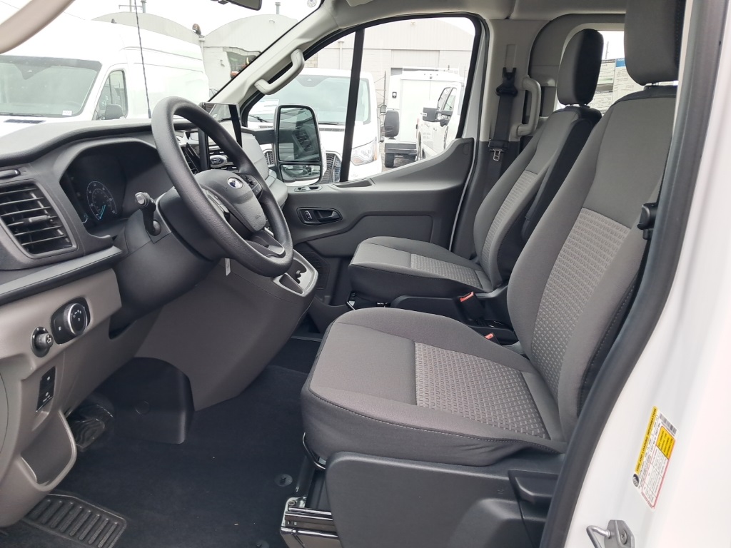 2024 Ford Transit XLT Image 10 of 24