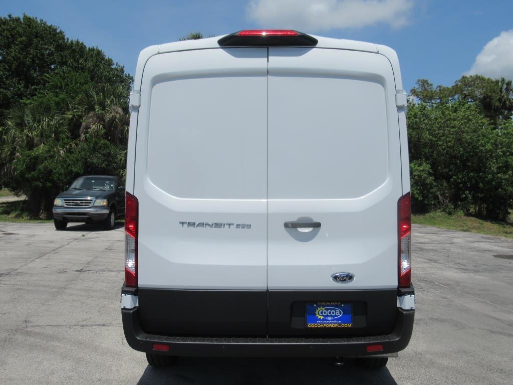 Vehicle image 5 of 26