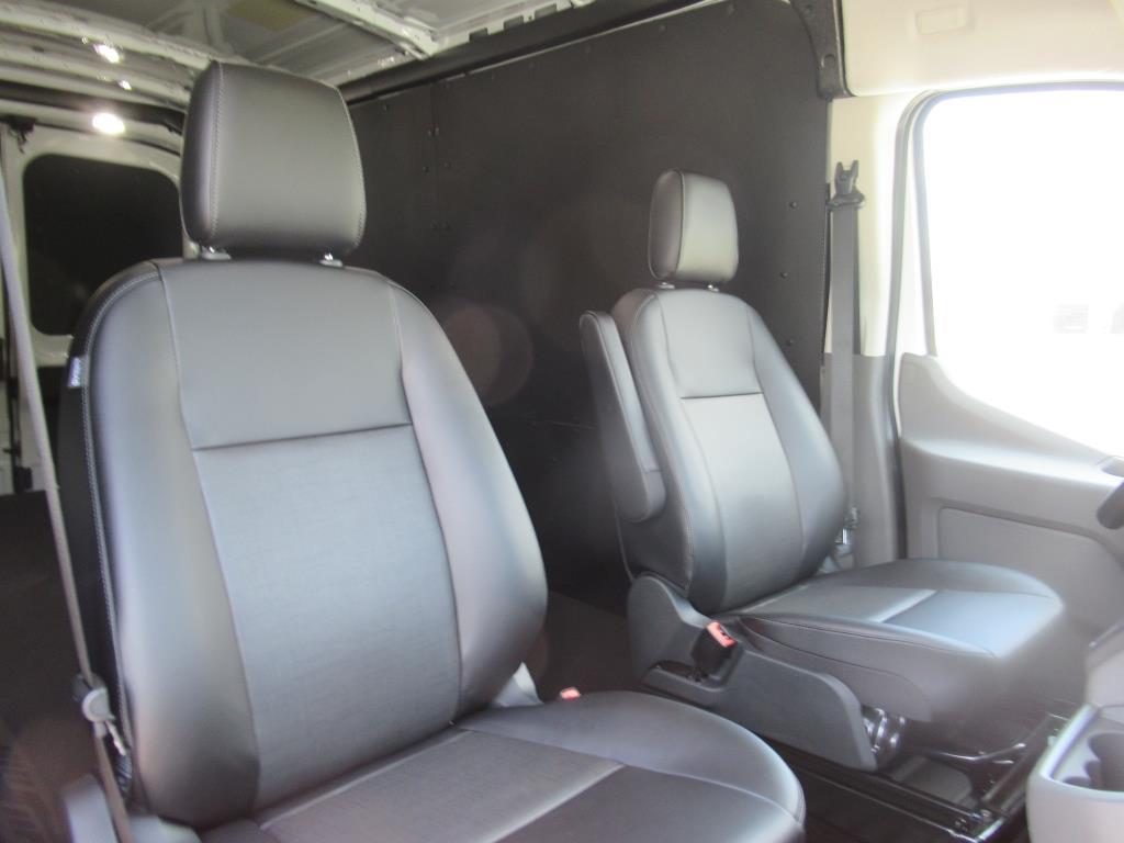 Vehicle image 8 of 26