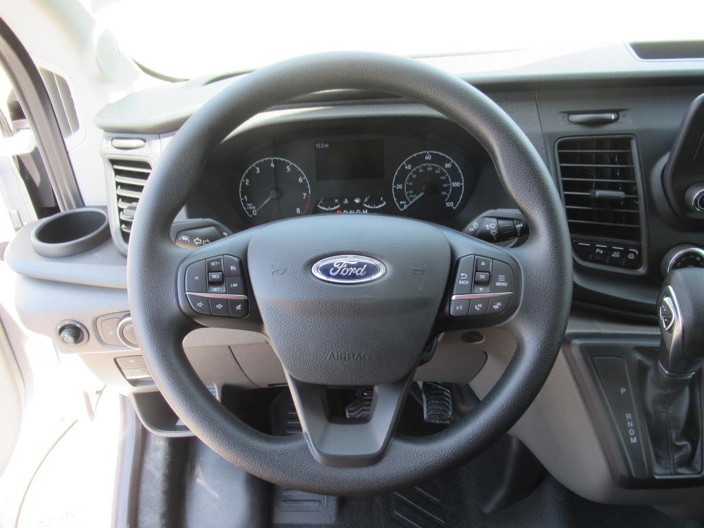 Vehicle image 16 of 26
