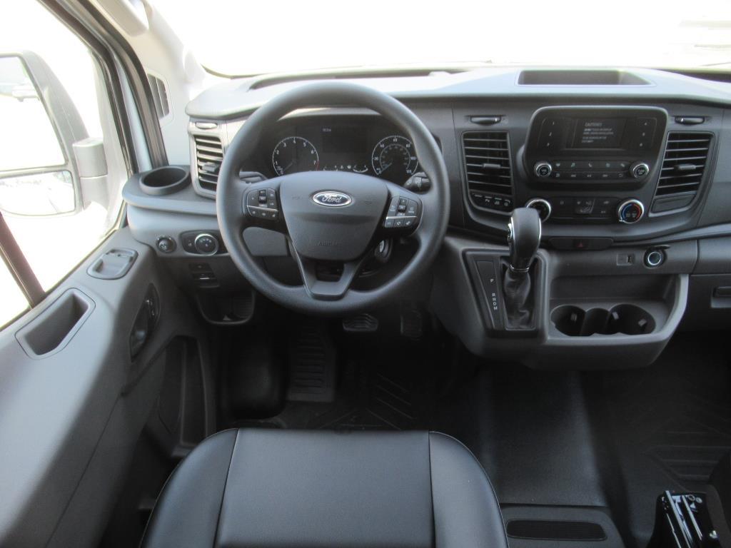 Vehicle image 12 of 26