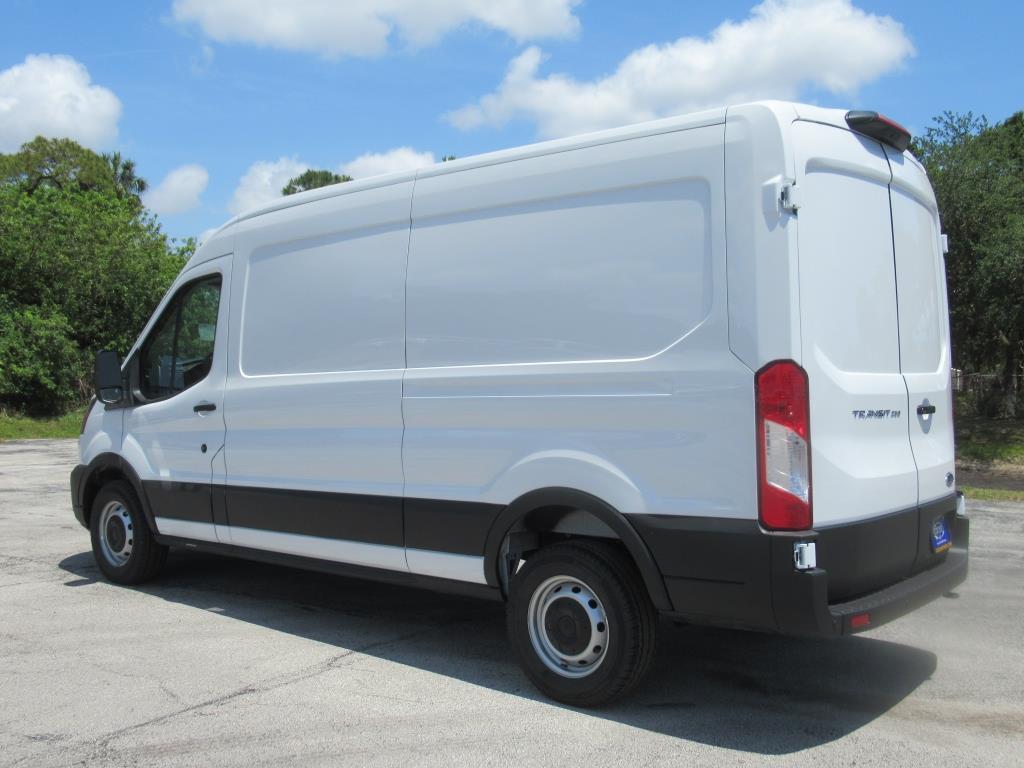 Vehicle image 6 of 26
