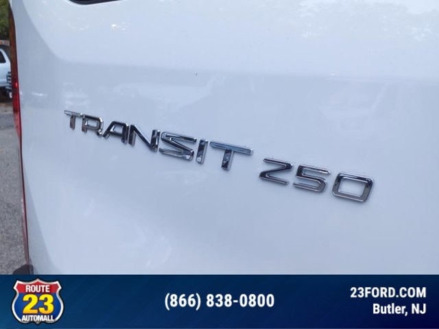 Vehicle image 6 of 15