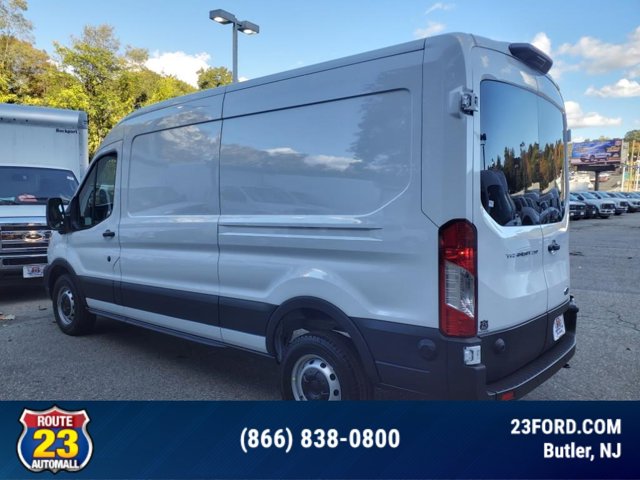Vehicle image 4 of 15