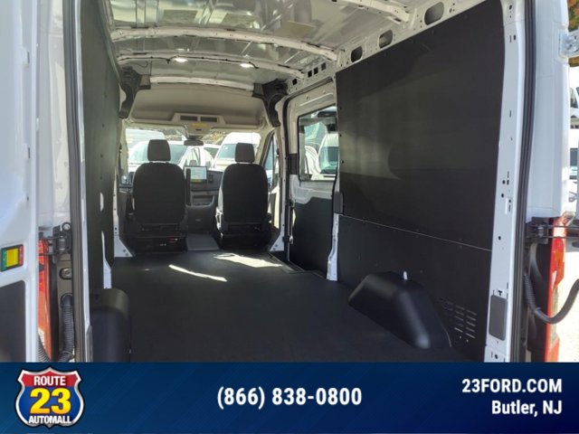 Vehicle image 6 of 13
