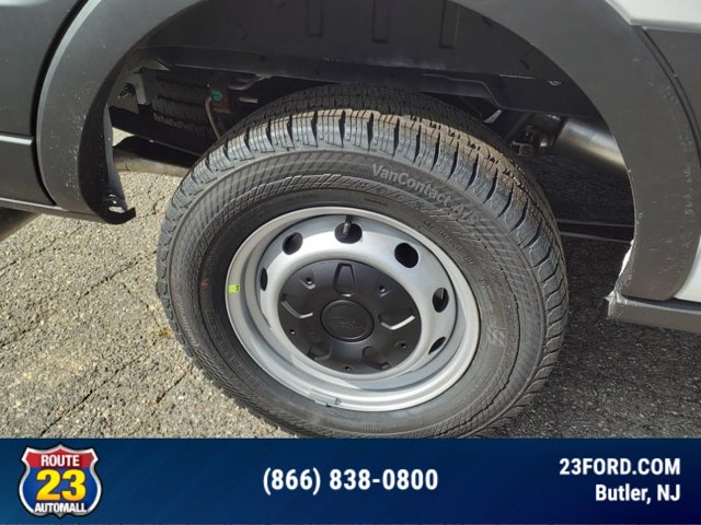 Vehicle image 6 of 14