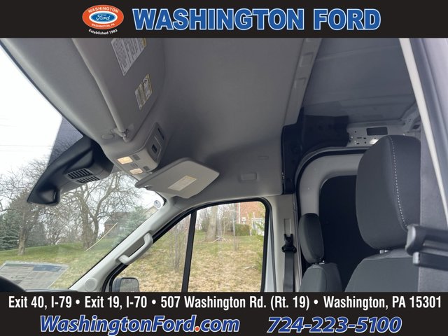 Vehicle image 14 of 24