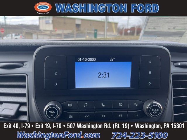Vehicle image 19 of 24