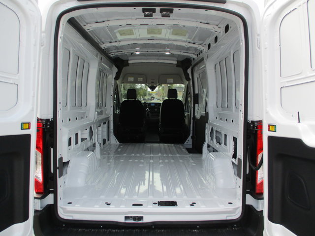 Vehicle image 17 of 17