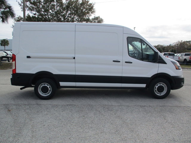 Vehicle image 4 of 17