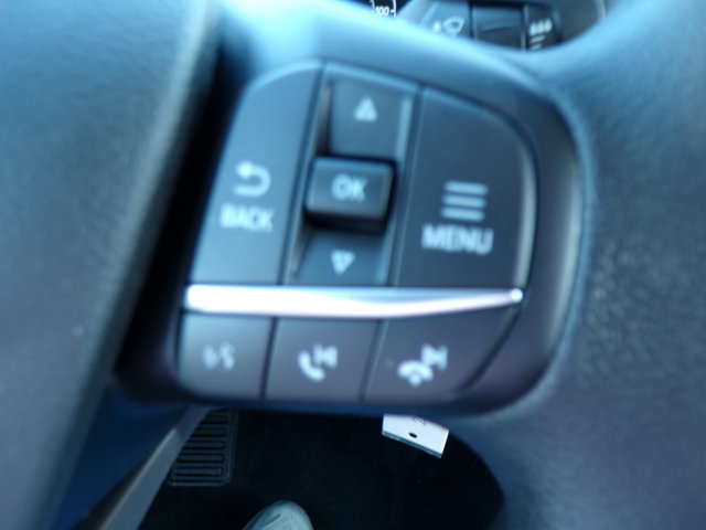 Vehicle image 16 of 21