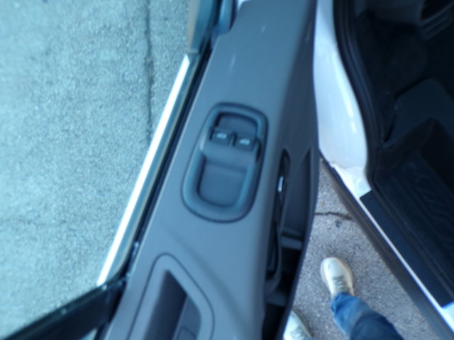 Vehicle image 9 of 21
