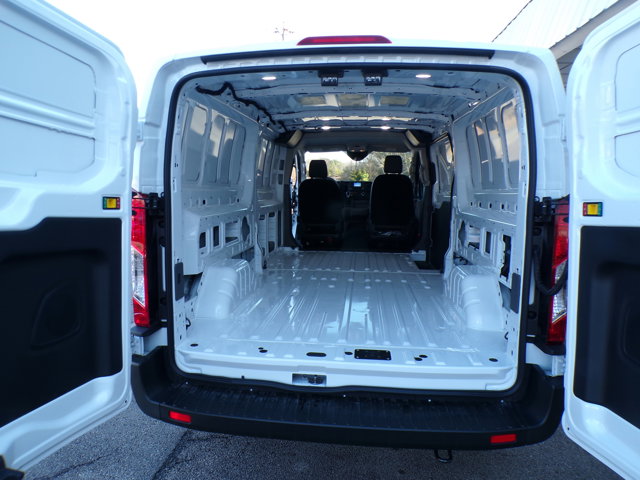 Vehicle image 20 of 21