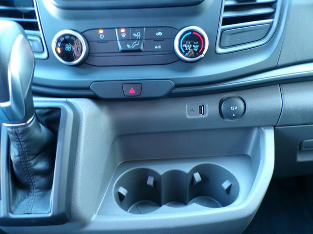 Vehicle image 19 of 21