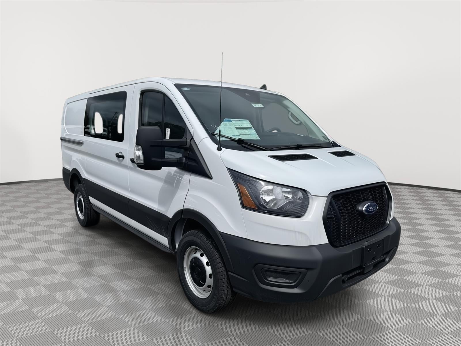 2024 Ford Transit Base Image 3 of 23