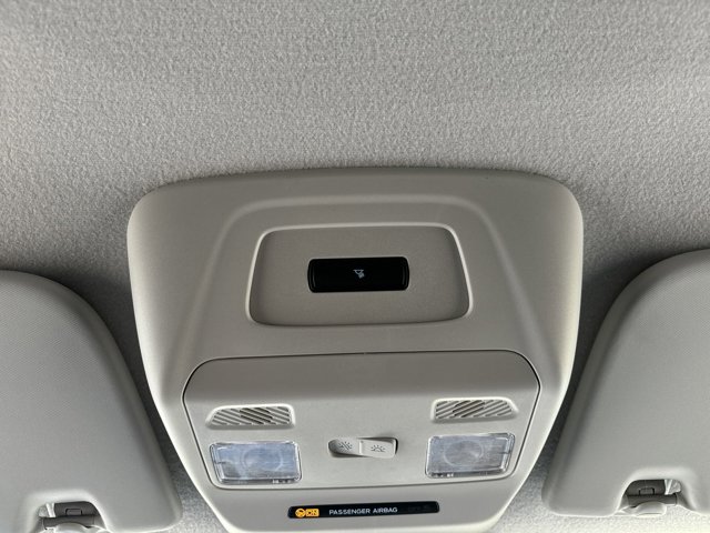 Vehicle image 17 of 36