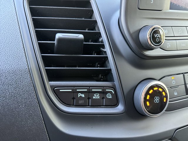 Vehicle image 20 of 36